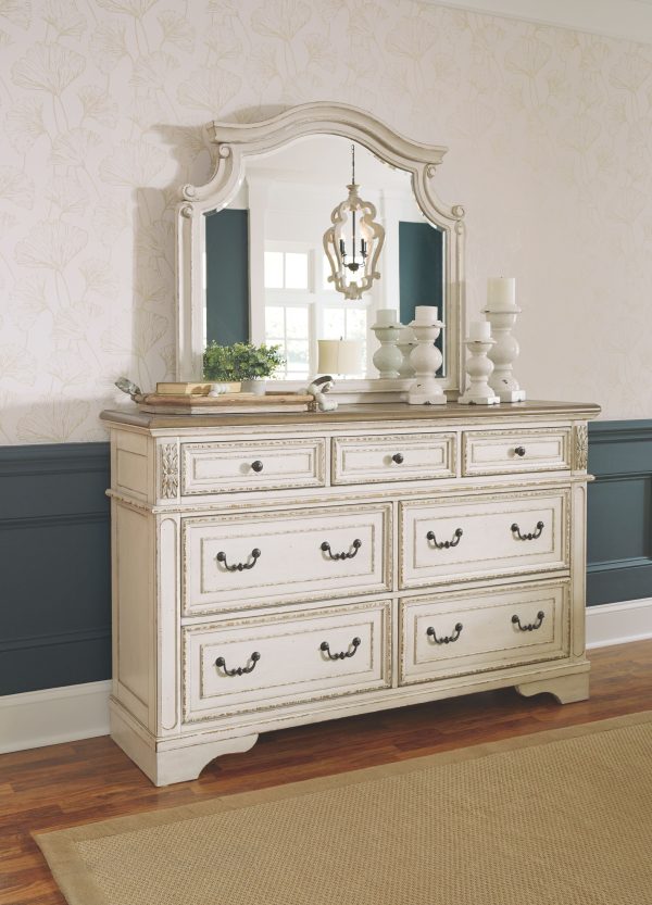 Realyn - Dresser, Mirror Supply